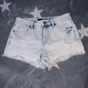 Very lightwash Jean shorts